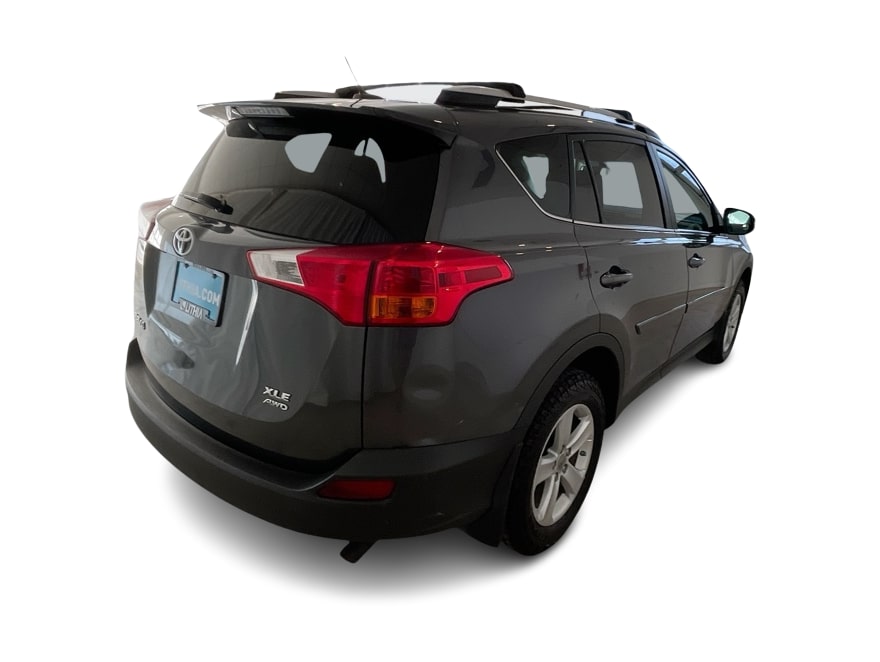 Thumbnail: 2013 Toyota RAV4 - 20