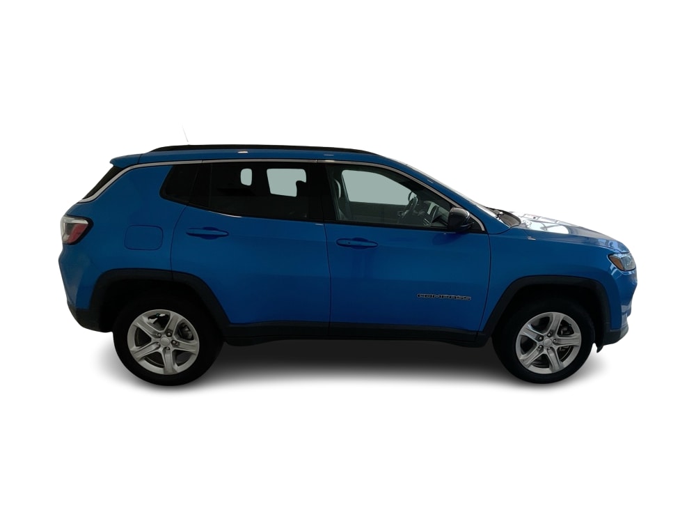 Thumbnail: 2024 Jeep Compass - 21