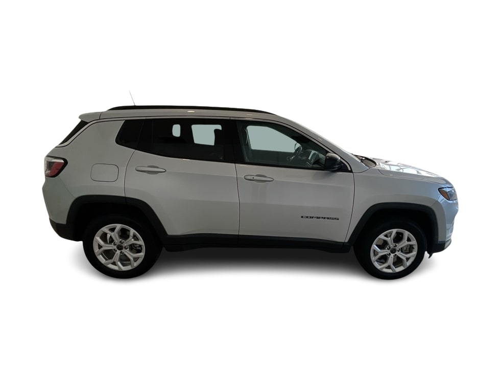 Thumbnail: 2025 Jeep Compass - 21