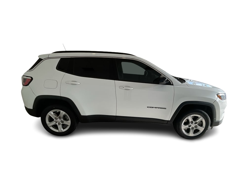 Thumbnail: 2023 Jeep Compass - 21