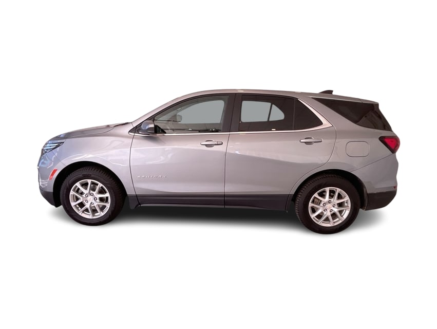 Thumbnail: 2023 Chevrolet Equinox - 3