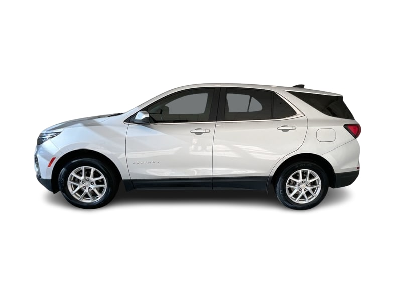 Thumbnail: 2022 Chevrolet Equinox - 3