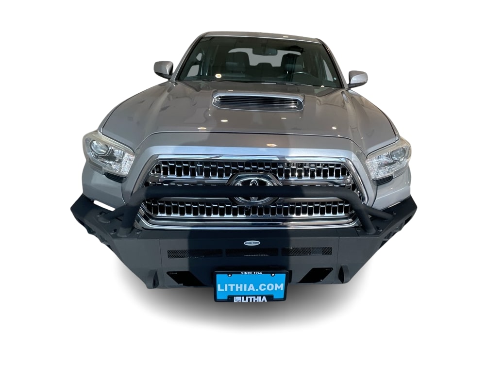Thumbnail: 2016 Toyota Tacoma - 6