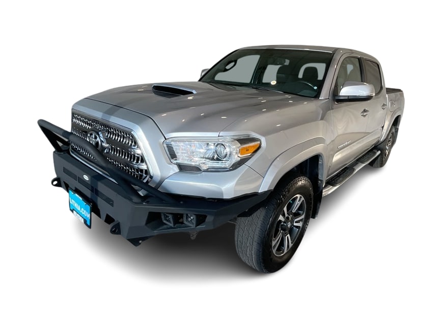 Thumbnail: 2016 Toyota Tacoma - 18
