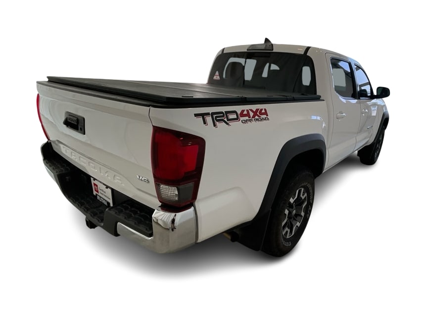 Thumbnail: 2019 Toyota Tacoma - 21