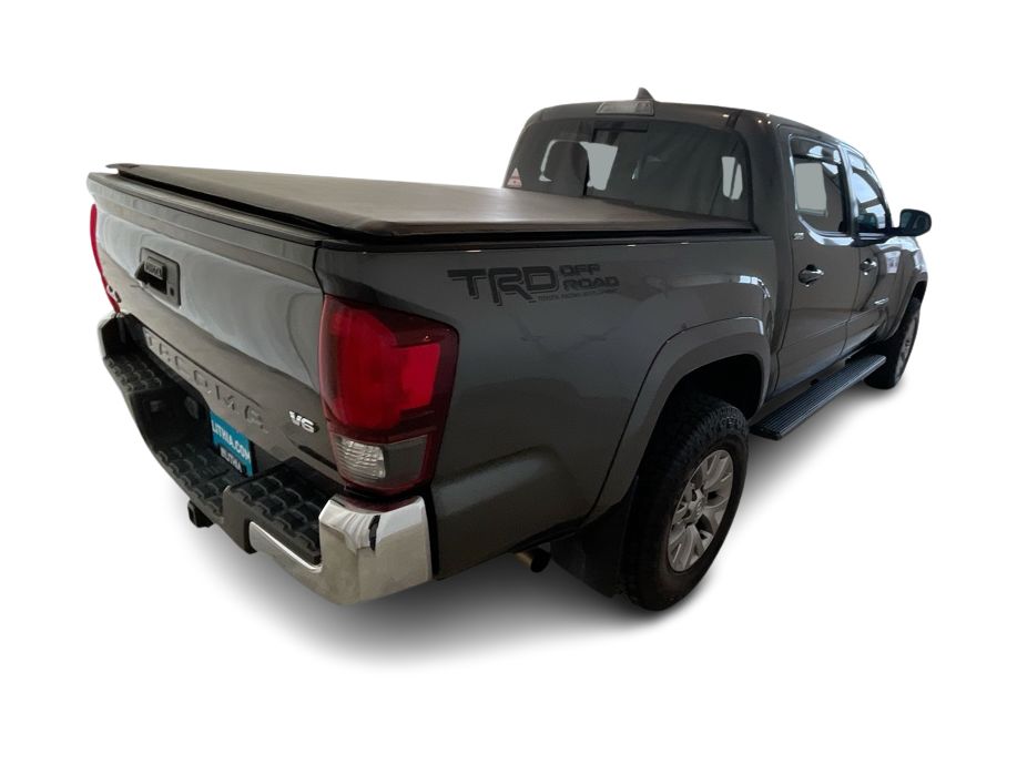Thumbnail: 2018 Toyota Tacoma - 20