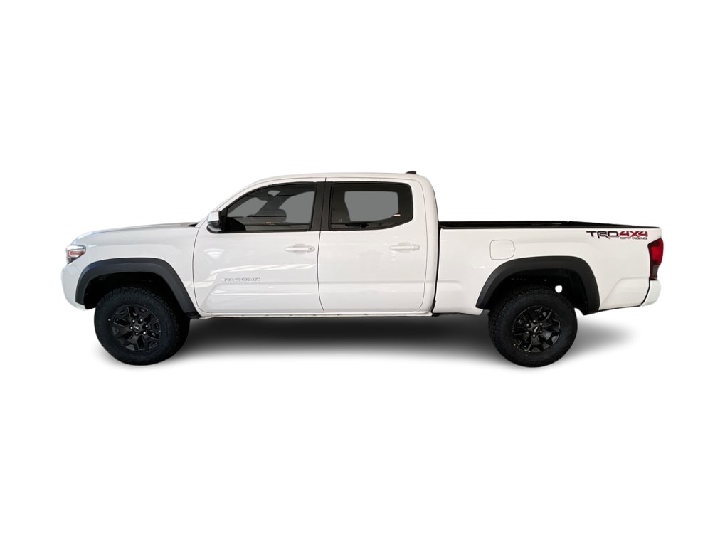 Thumbnail: 2019 Toyota Tacoma - 3
