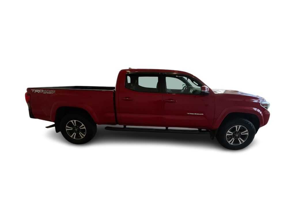 Thumbnail: 2019 Toyota Tacoma - 21
