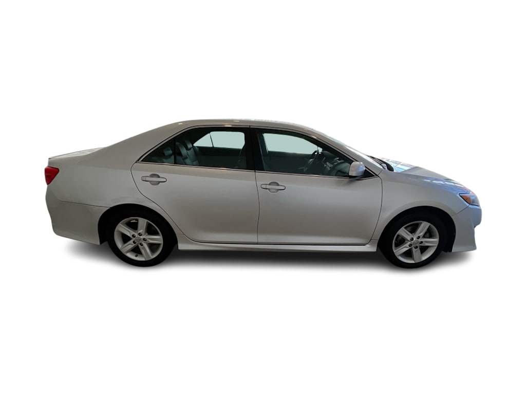 Thumbnail: 2014 Toyota Camry - 21