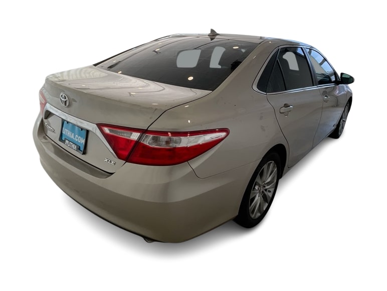 Thumbnail: 2016 Toyota Camry - 19