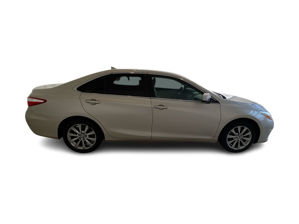 Thumbnail: 2016 Toyota Camry - 20