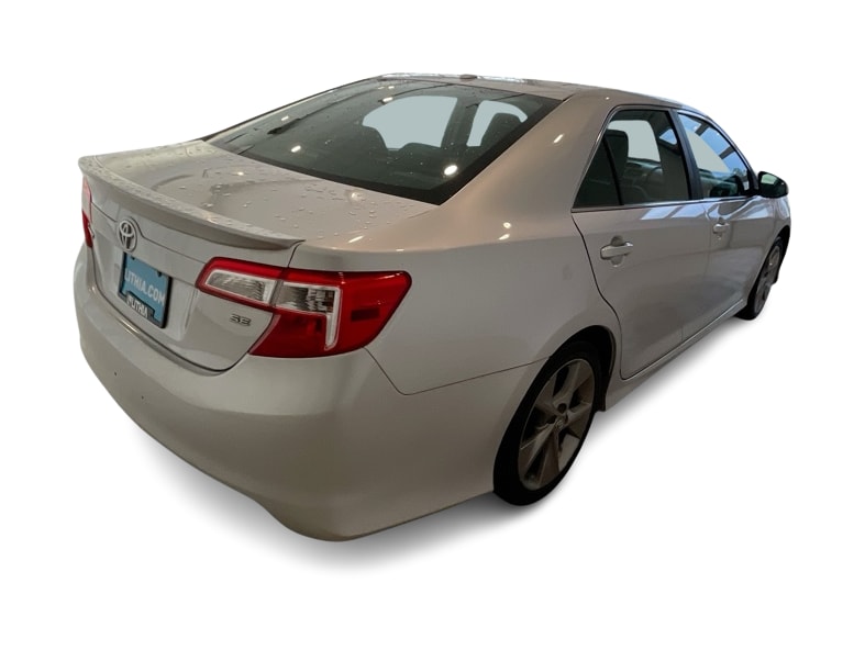 Thumbnail: 2012 Toyota Camry - 17