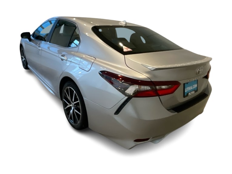 Thumbnail: 2022 Toyota Camry - 18