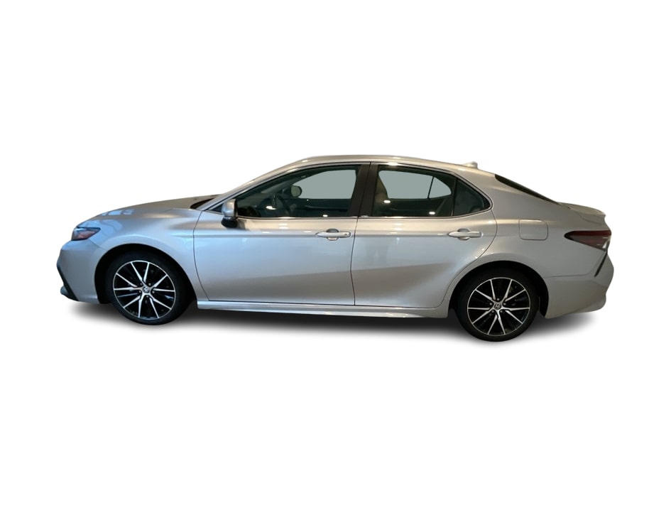 Thumbnail: 2022 Toyota Camry - 3