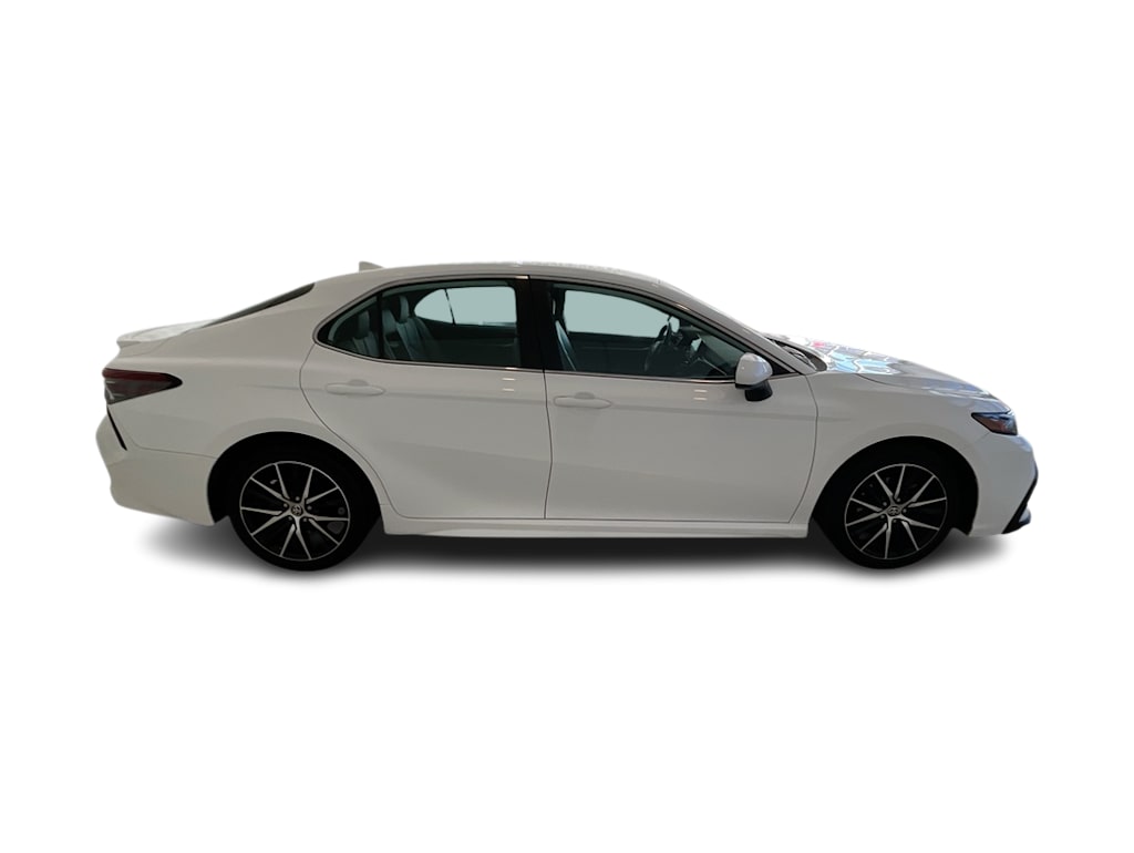 2021 Toyota Camry SE 20