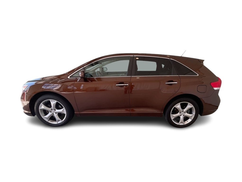 Thumbnail: 2009 Toyota Venza - 3