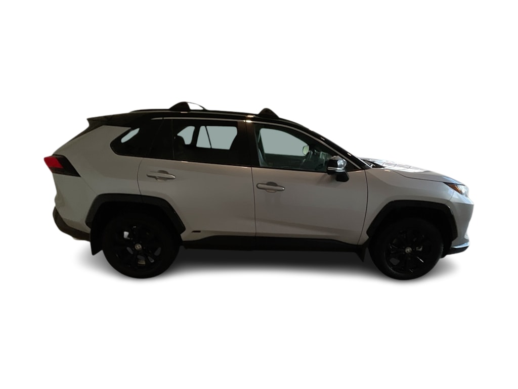 Thumbnail: 2022 Toyota RAV4 - 21