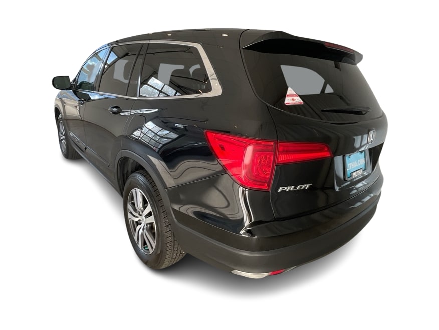 Thumbnail: 2016 Honda Pilot - 4