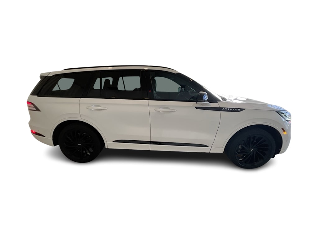 Thumbnail: 2023 Lincoln Aviator - 19
