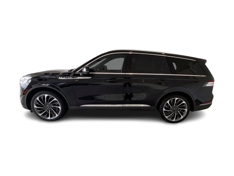 Thumbnail: 2021 Lincoln Aviator - 3