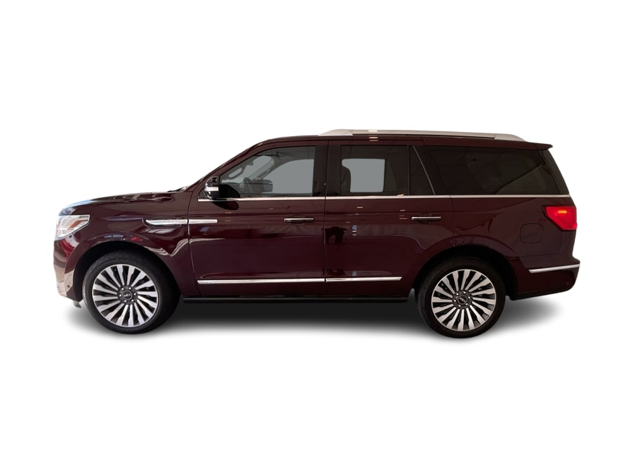 Thumbnail: 2020 Lincoln Navigator - 3