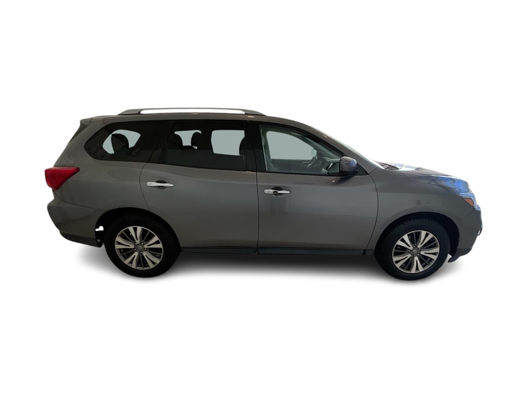 Thumbnail: 2020 Nissan Pathfinder - 21