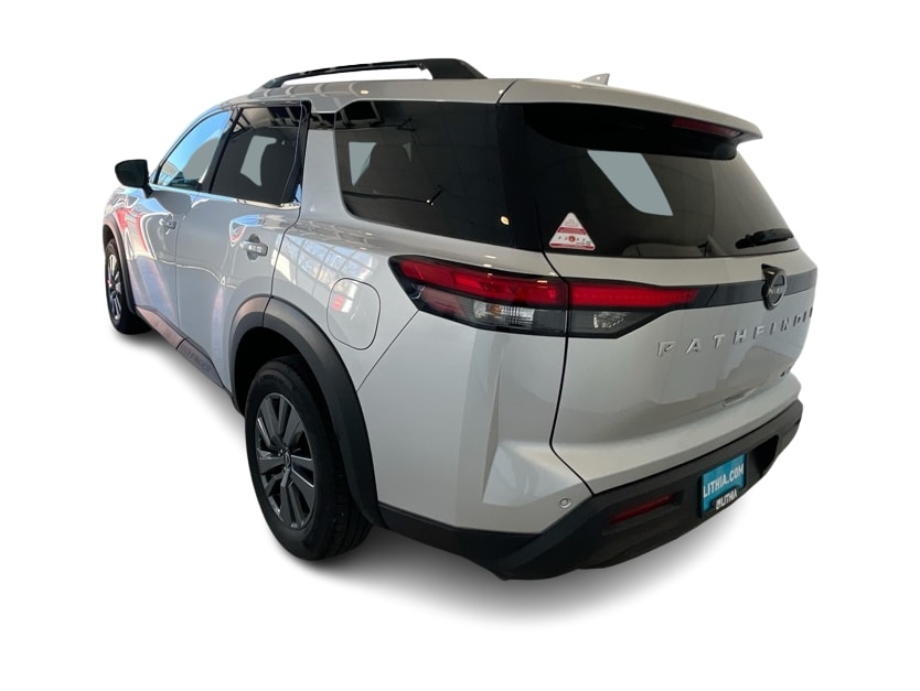 Thumbnail: 2024 Nissan Pathfinder - 4