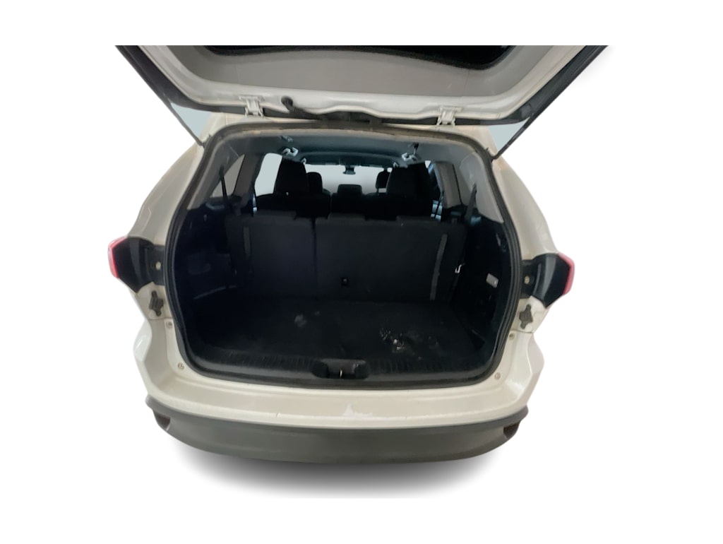 Thumbnail: 2019 Toyota Highlander - 15