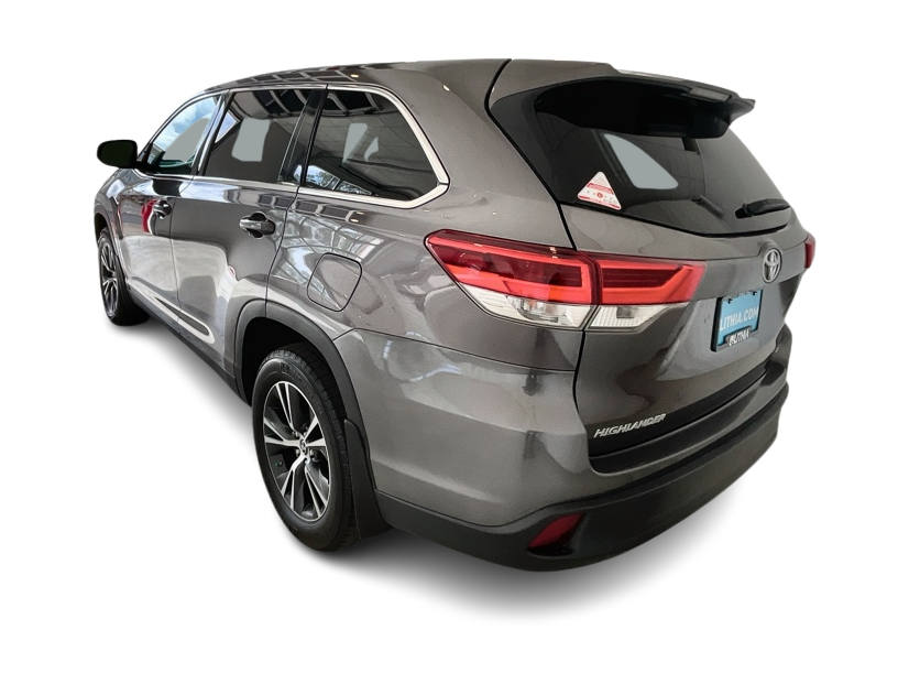 Thumbnail: 2019 Toyota Highlander - 19