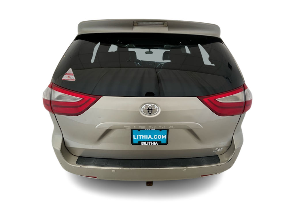 Thumbnail: 2015 Toyota Sienna - 5