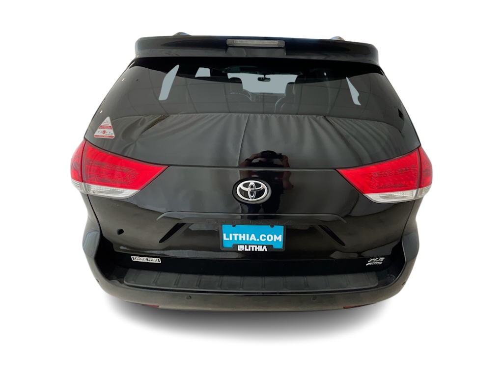 Thumbnail: 2014 Toyota Sienna - 5