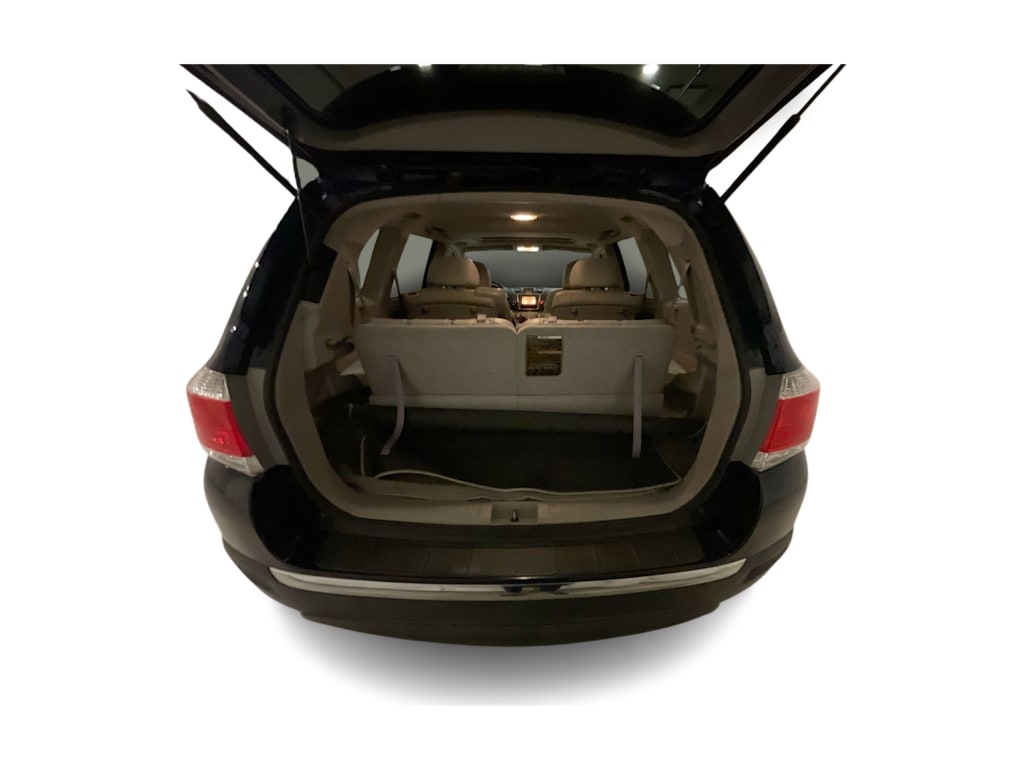 Thumbnail: 2013 Toyota Highlander - 15