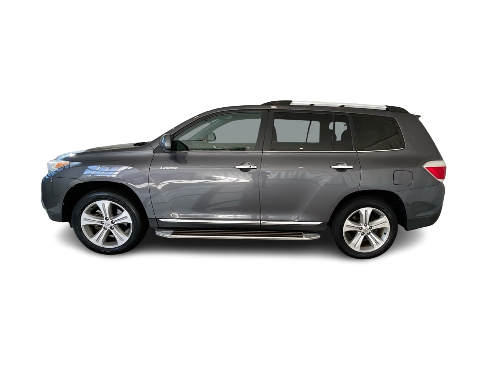 Thumbnail: 2013 Toyota Highlander - 3