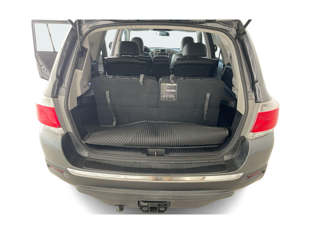 Thumbnail: 2013 Toyota Highlander - 15