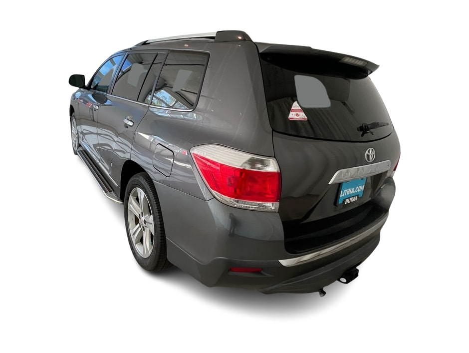 Thumbnail: 2013 Toyota Highlander - 4