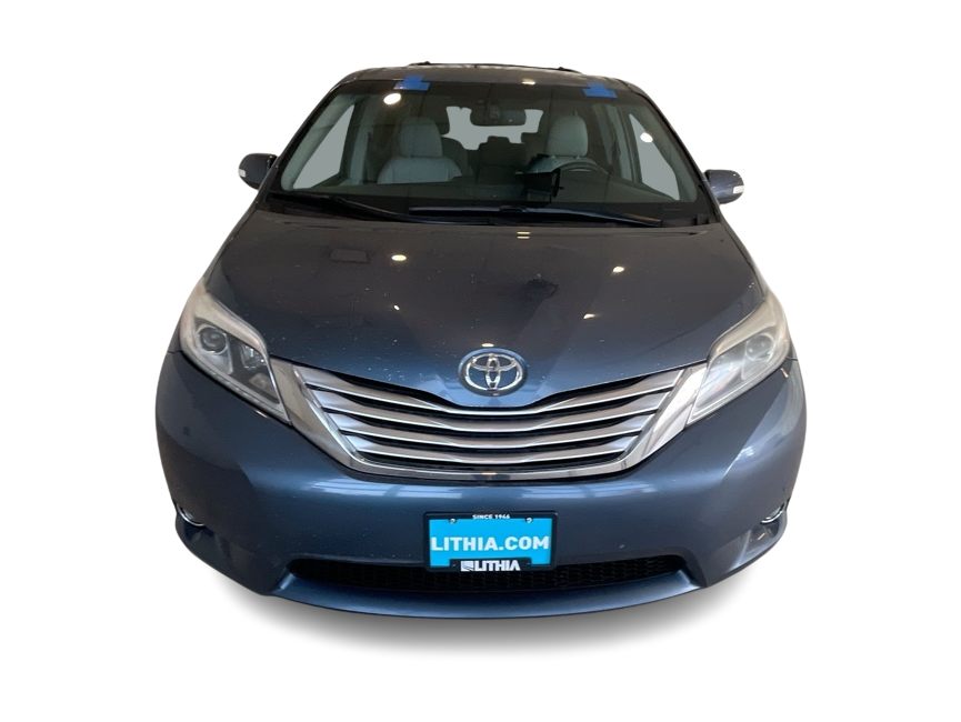 Thumbnail: 2017 Toyota Sienna - 6