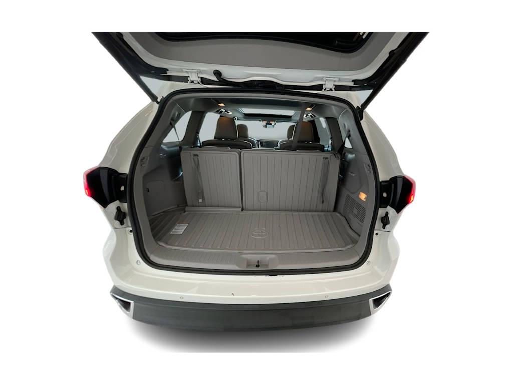 Thumbnail: 2017 Toyota Highlander - 15