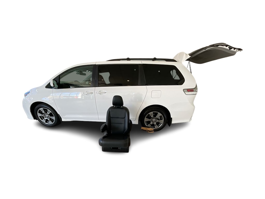 Thumbnail: 2020 Toyota Sienna - 29