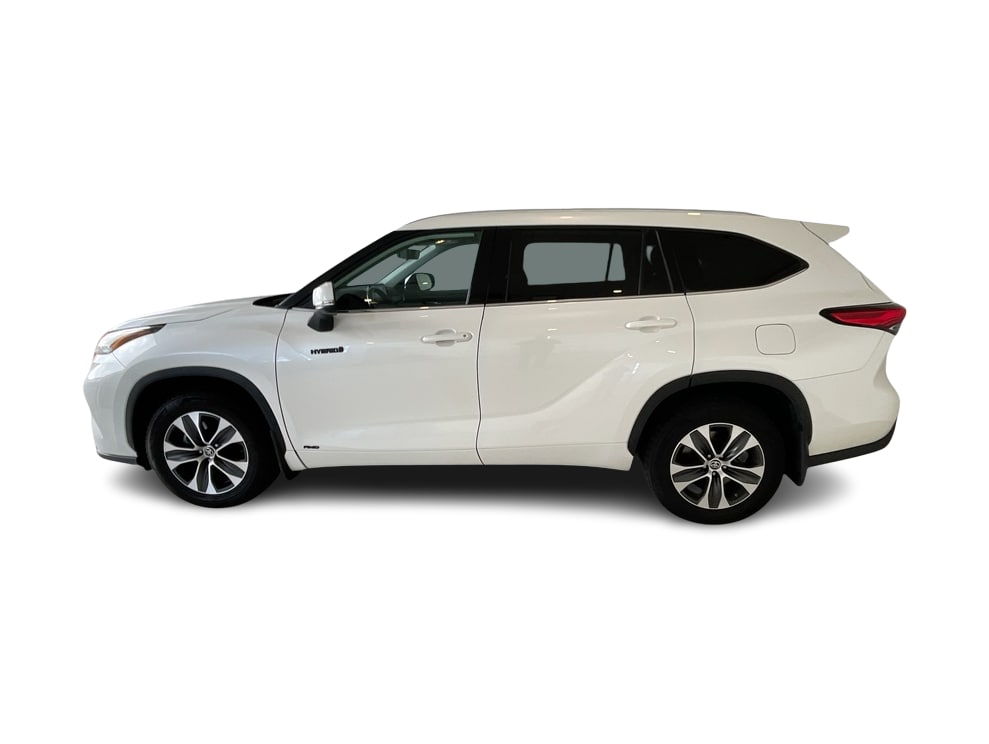 2021 Toyota Highlander XLE 3