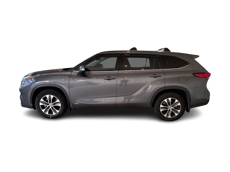 Thumbnail: 2021 Toyota Highlander - 3