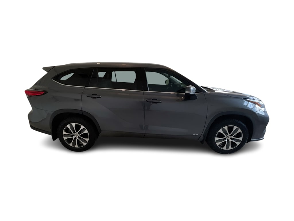 Thumbnail: 2022 Toyota Highlander - 20