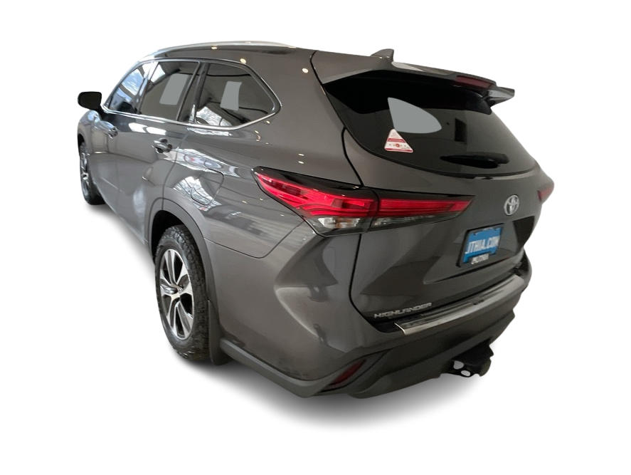 Thumbnail: 2022 Toyota Highlander - 4