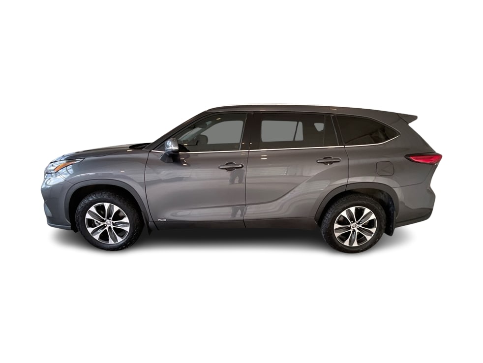 Thumbnail: 2022 Toyota Highlander - 3