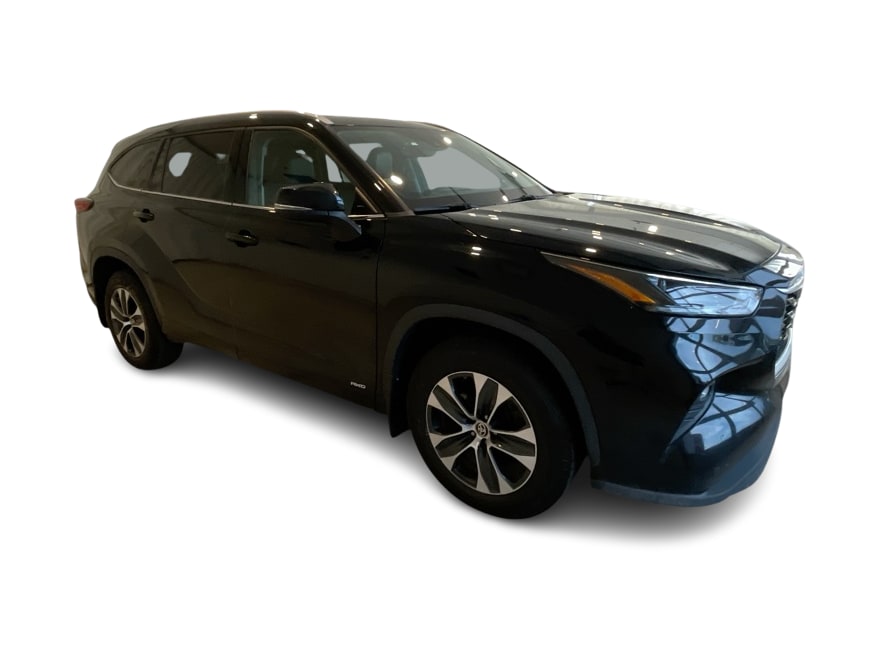Thumbnail: 2022 Toyota Highlander - 18
