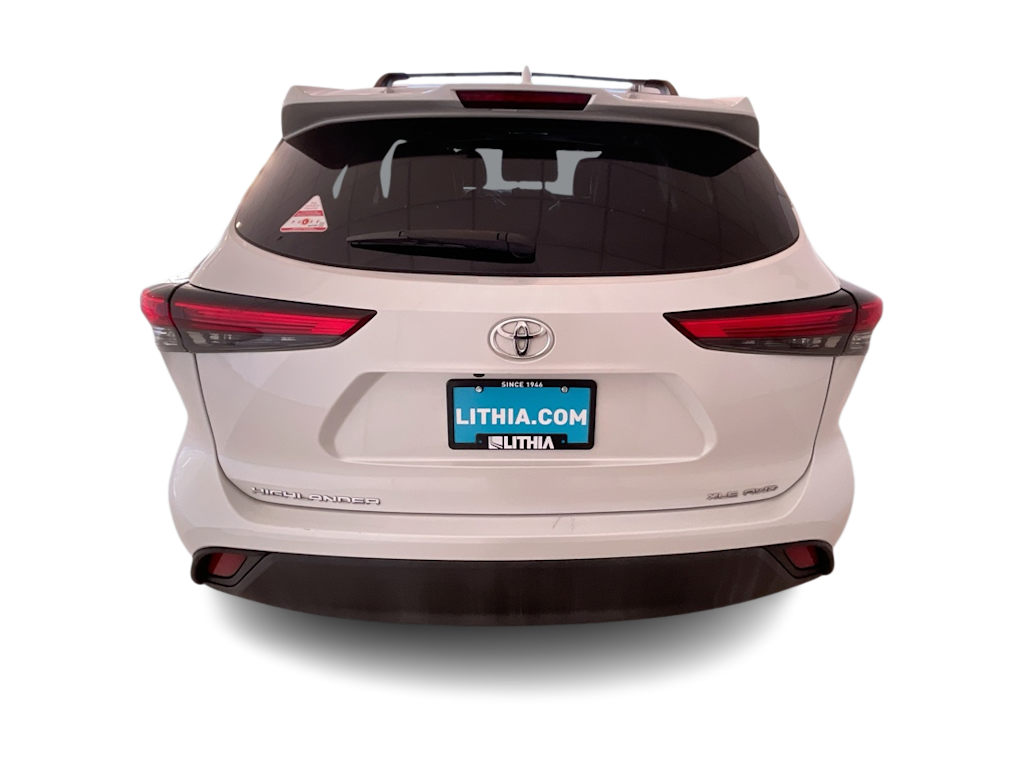 Thumbnail: 2022 Toyota Highlander - 5