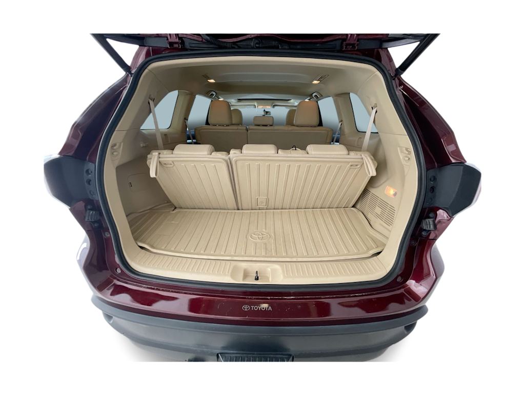 Thumbnail: 2015 Toyota Highlander - 14