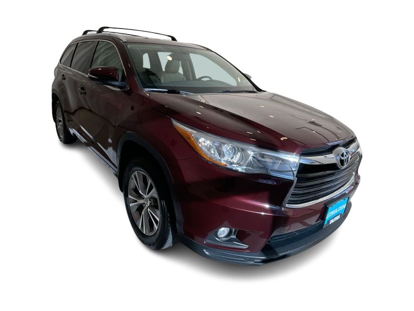 Thumbnail: 2015 Toyota Highlander - 17