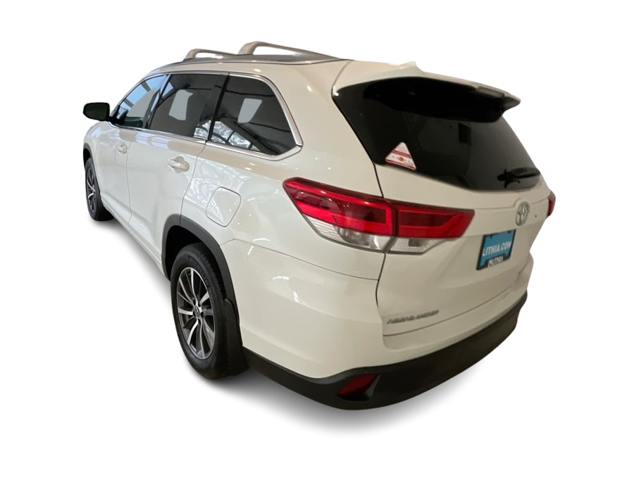 Thumbnail: 2018 Toyota Highlander - 4