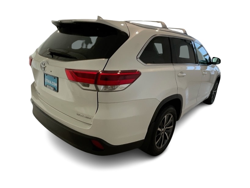 Thumbnail: 2018 Toyota Highlander - 20