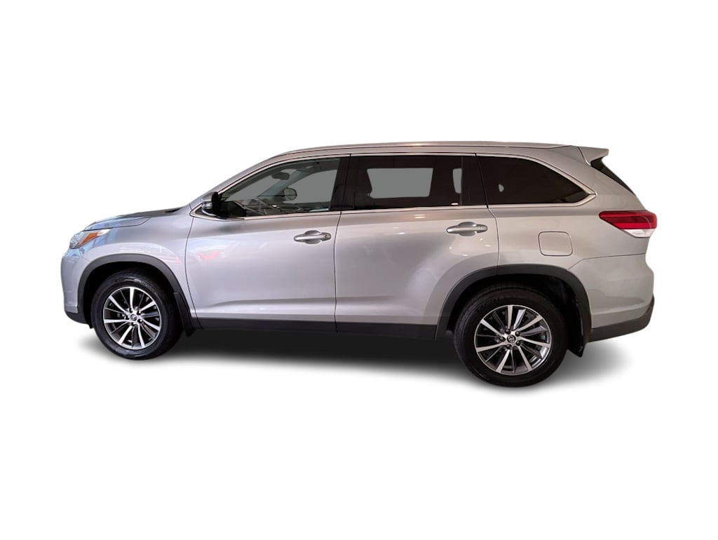 Thumbnail: 2019 Toyota Highlander - 3